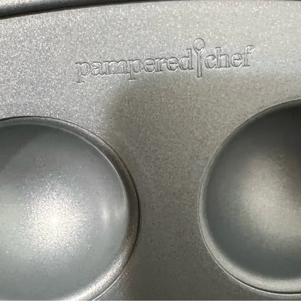 NWOT Pampered Chef Donut Hole Pan